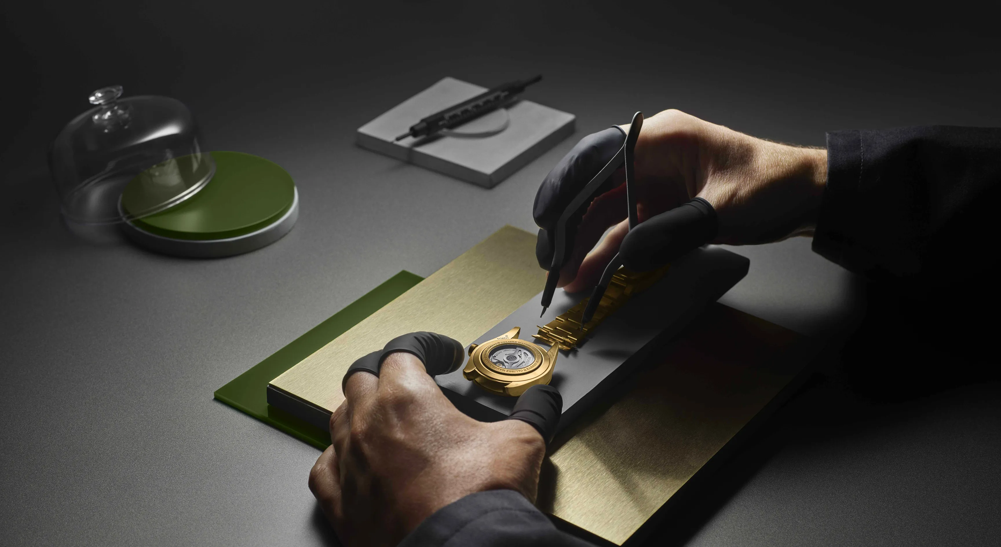 TUDOR Manufacture - The art of watchmaking
