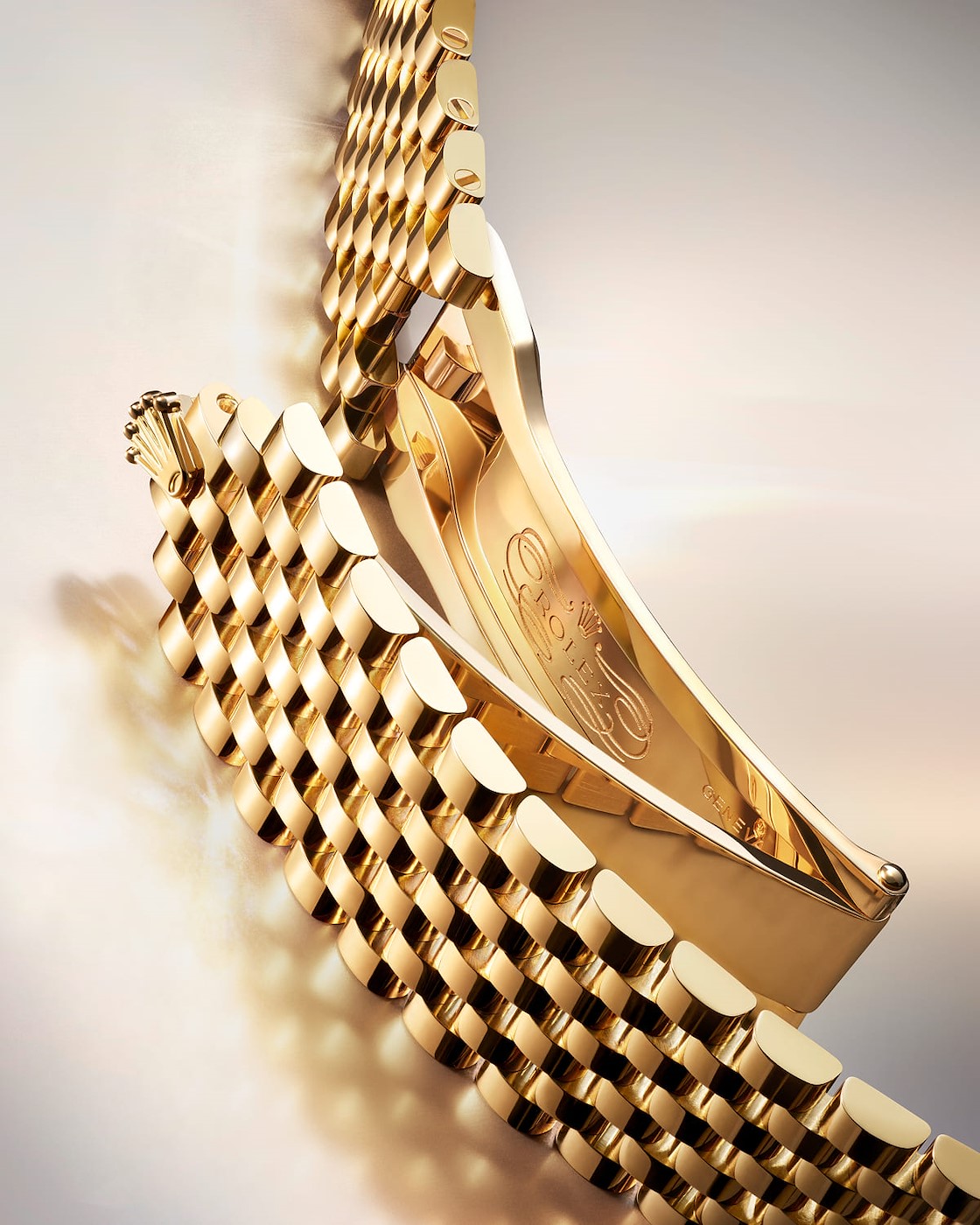 Rolex 1908 <br>La geometria dell’eleganza